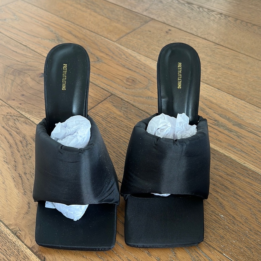 Puffer heel - black Prettly Little Thing